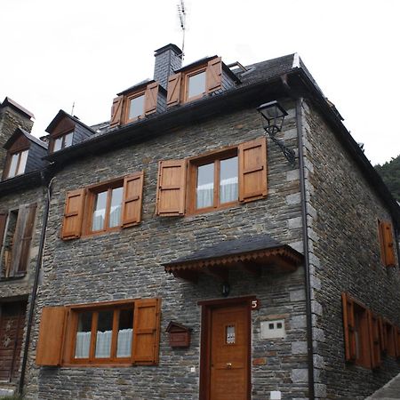 Apartamentos Valle De Aran Mont Exterior photo
