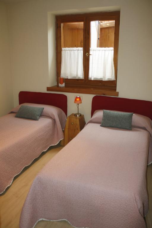 Apartamentos Valle De Aran Mont Room photo